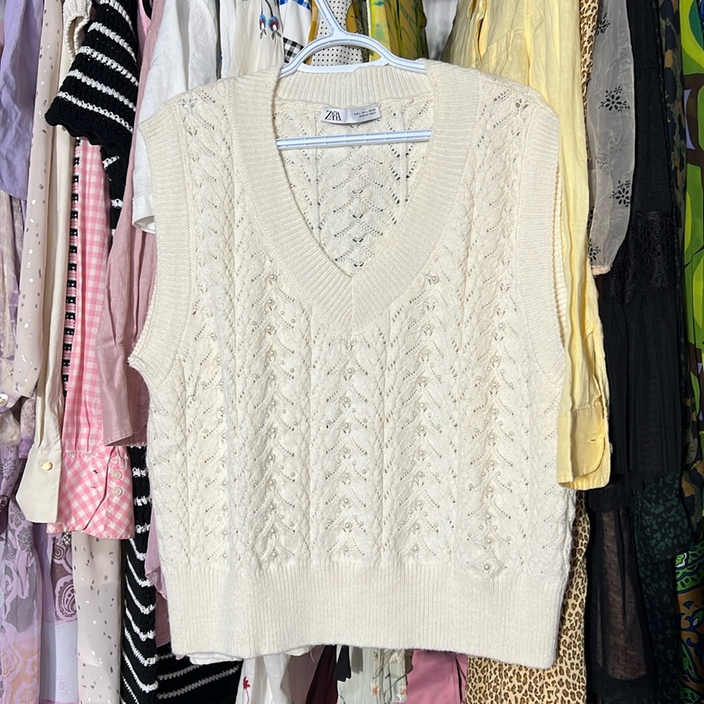 🐈‍⬛💕 Large | Zara | Knit Sweater Vest With Pearls